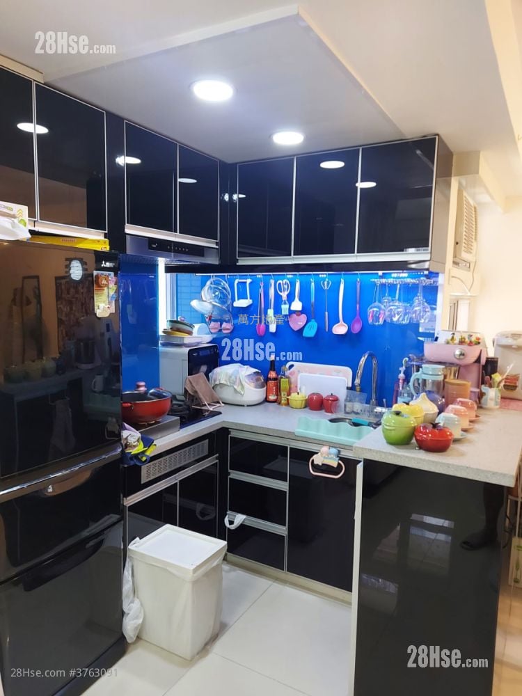 Carado Garden Sell 3 Bedrooms , 2 Bathrooms 593 ft²