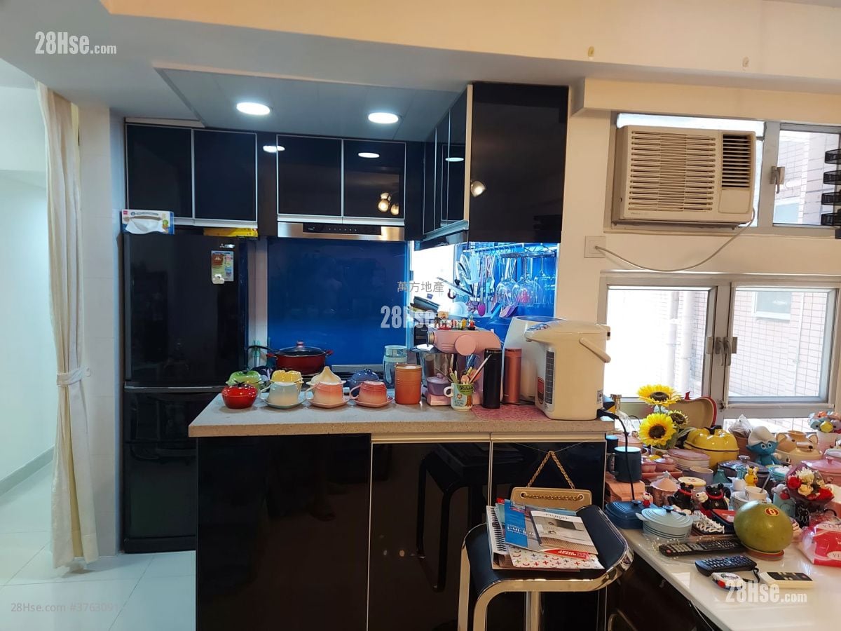 Carado Garden Sell 3 Bedrooms , 2 Bathrooms 593 ft²