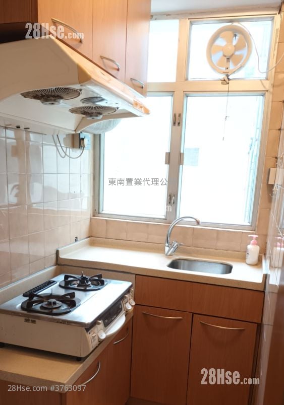 Treasure Court Rental 1 Bedroom , 1 Bathroom 281 ft²