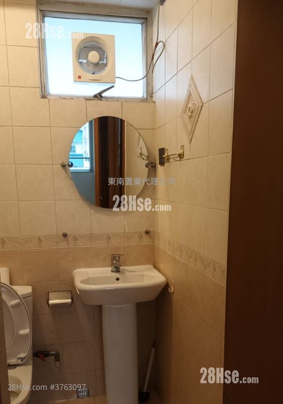 Treasure Court Rental 1 Bedroom , 1 Bathroom 281 ft²