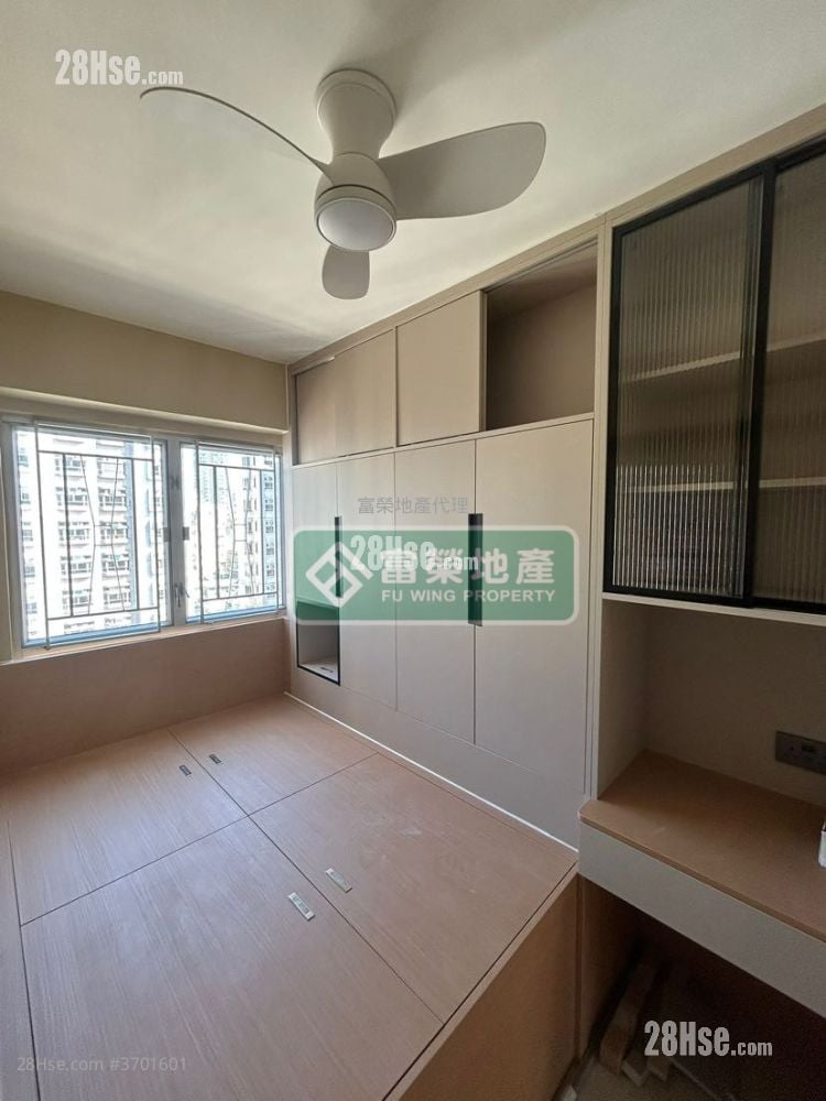 Konwall Court Sell 1 Bedroom , 1 Bathroom 191 ft²