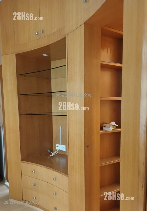 Treasure Court Rental 1 Bedroom , 1 Bathroom 281 ft²