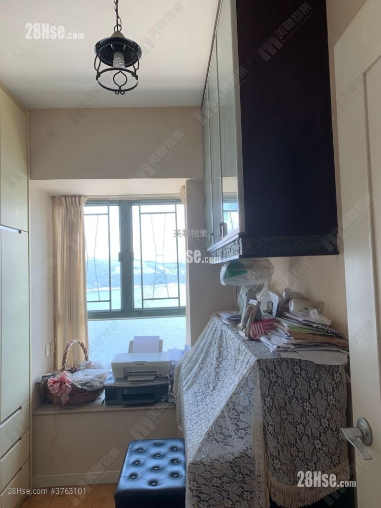 Island Resort Sell 3 Bedrooms , 2 Bathrooms 733 ft²