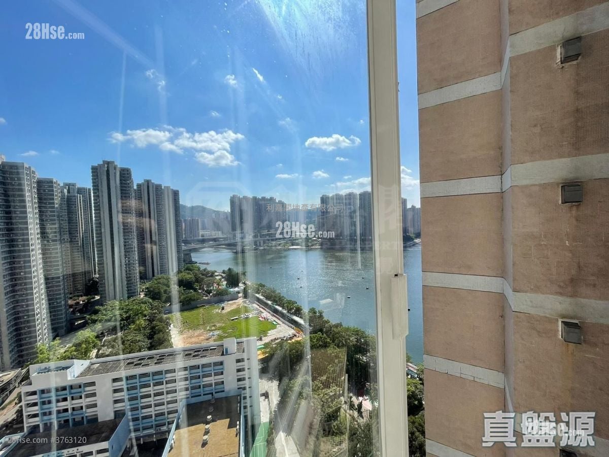 Waterside Plaza Sell 3 Bedrooms , 1 Bathroom 547 ft²