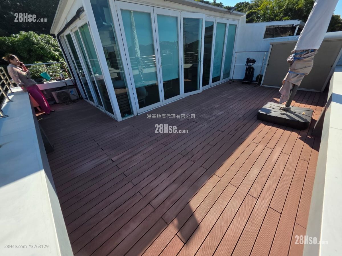 Village House Sell 2 Bedrooms , 1 Bathroom 630 ft²