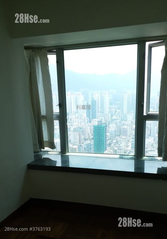 Metro Harbour View Sell 2 Bedrooms , 1 Bathroom 369 ft²