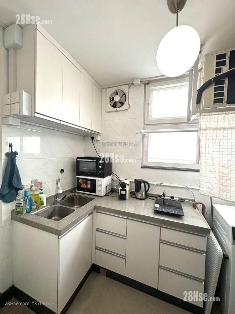 李郑屋邨 售盘 开放式间隔 , 1 浴室 276 平方尺