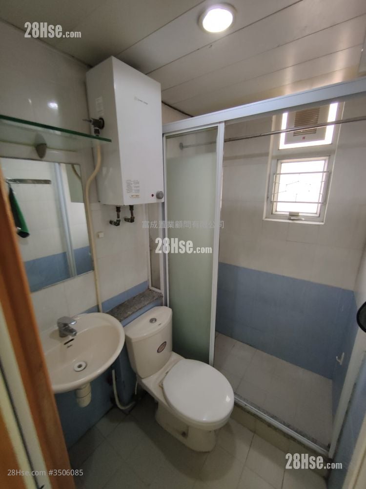 On Kay Court Sell 414 ft²