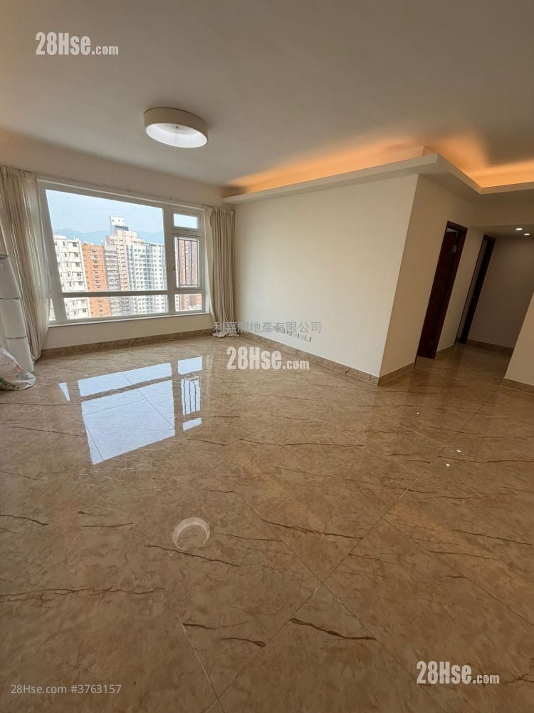 Coral Court Sell 3 Bedrooms 1,173 ft²