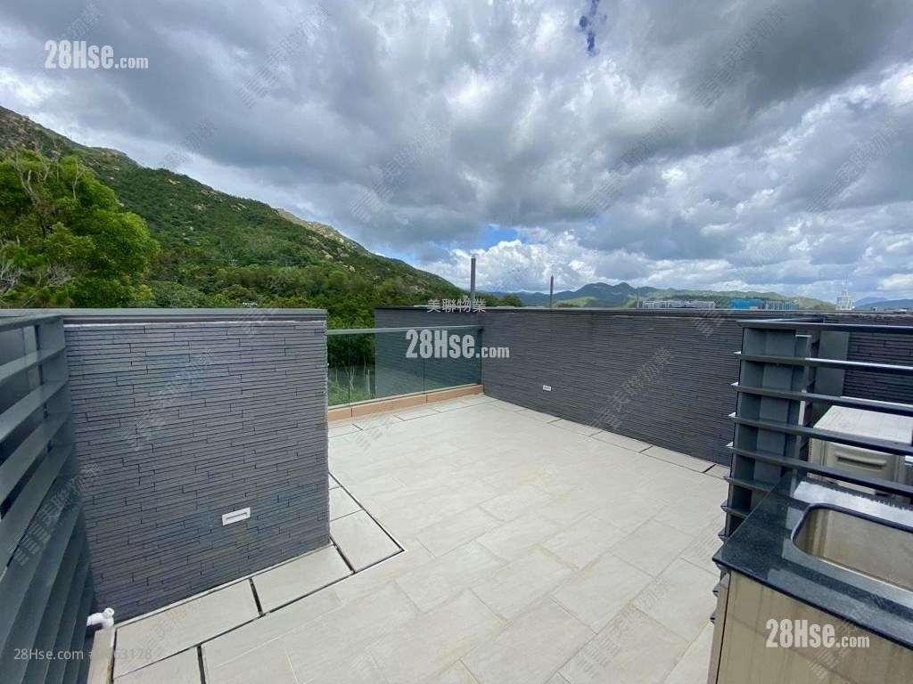 The Bloomsway Sell 3 Bedrooms , 5+ Bathrooms 1,785 ft²