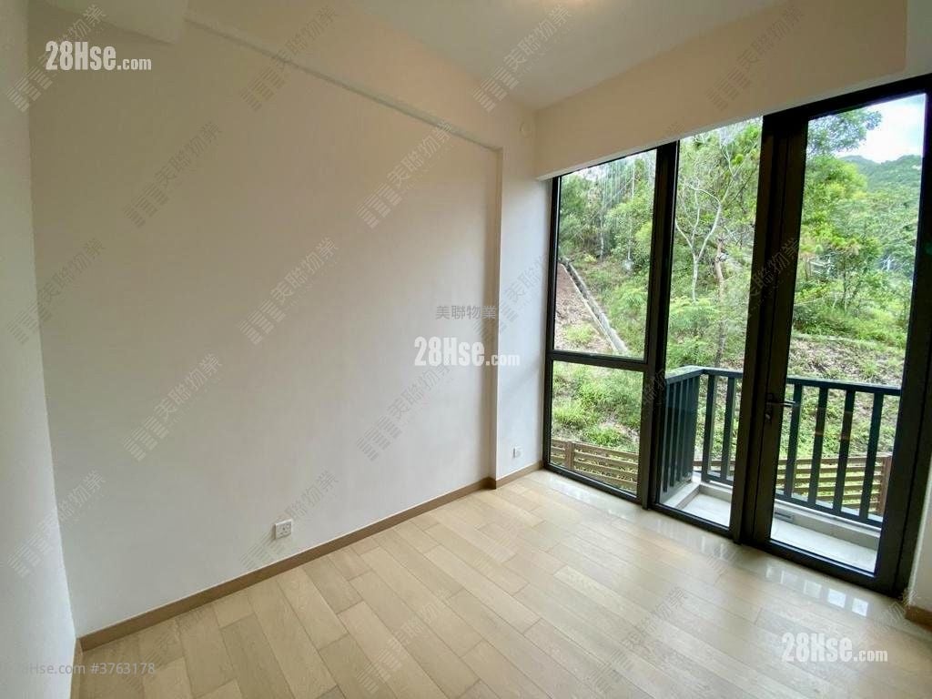 The Bloomsway Sell 3 Bedrooms , 5+ Bathrooms 1,785 ft²