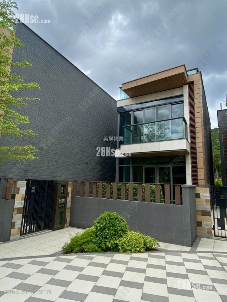 The Bloomsway Sell 3 Bedrooms , 5+ Bathrooms 1,785 ft²