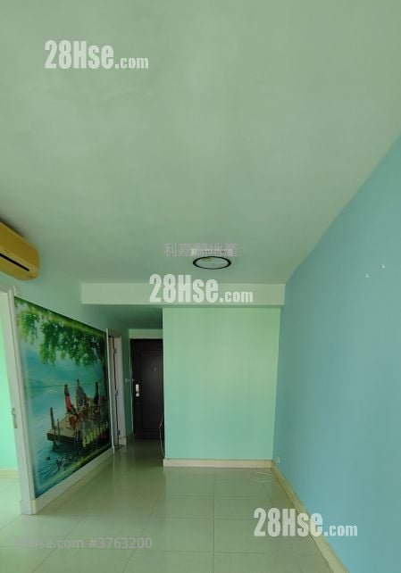 Central Park Towers Sell 2 Bedrooms , 1 Bathroom 493 ft²