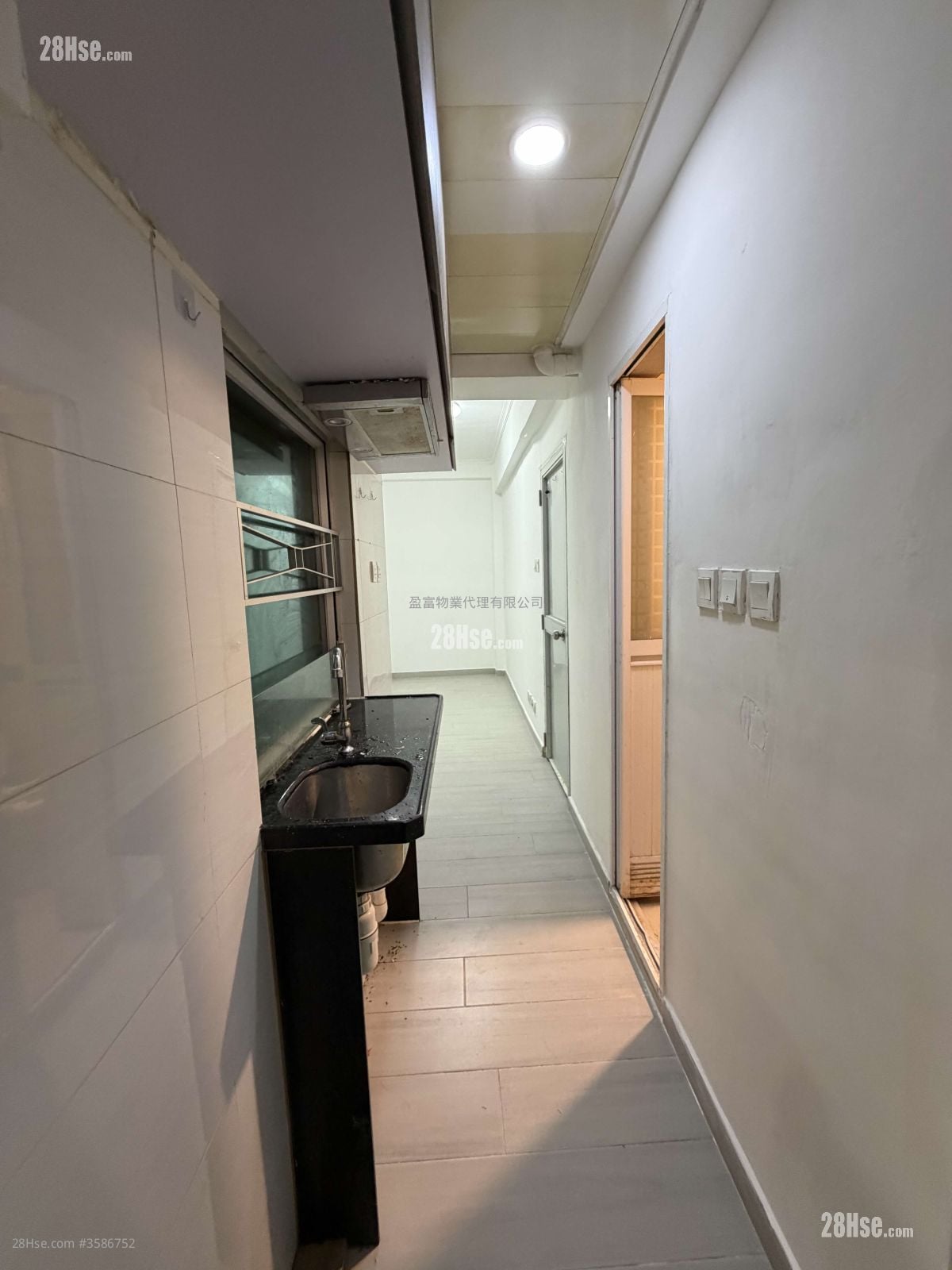 唐楼 租盘 开放式间隔 , 1 浴室 140 平方尺