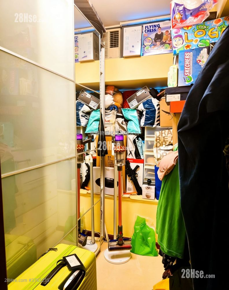 蔚蓝湾畔 售盘 2 房 490 平方尺