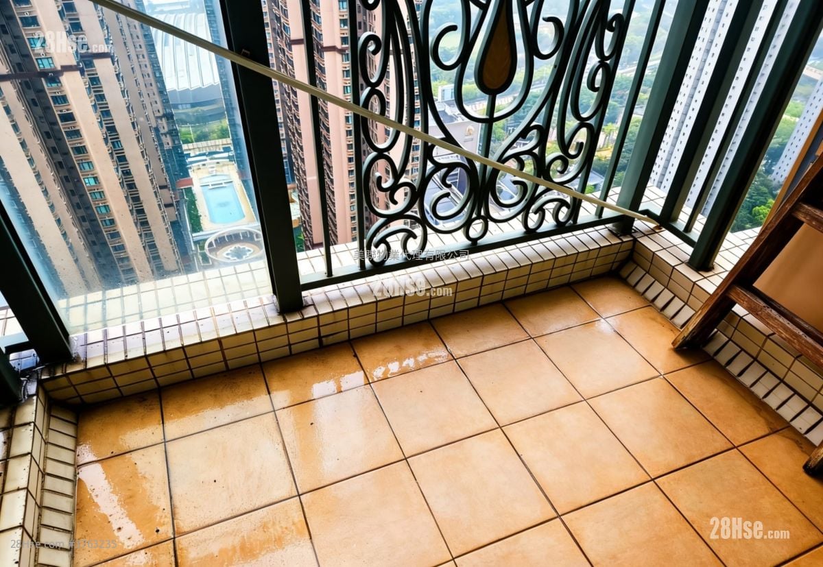 蔚蓝湾畔 售盘 2 房 490 平方尺