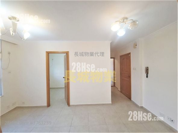 Yee Nga Court Sell 2 Bedrooms , 1 Bathroom 401 ft²