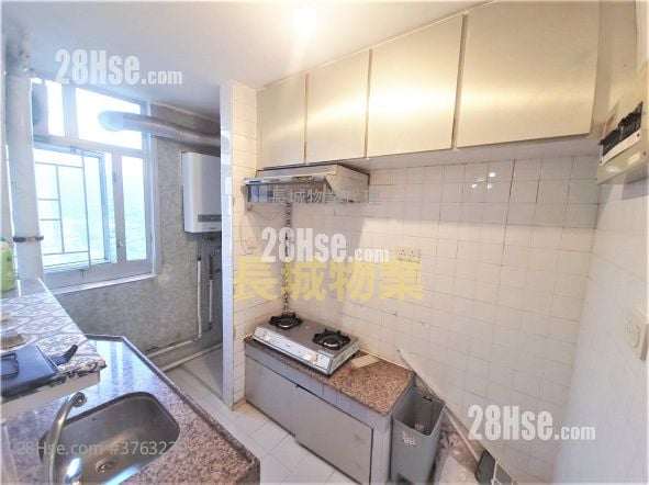 Yee Nga Court Sell 2 Bedrooms , 1 Bathroom 401 ft²