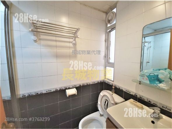 Yee Nga Court Sell 2 Bedrooms , 1 Bathroom 401 ft²