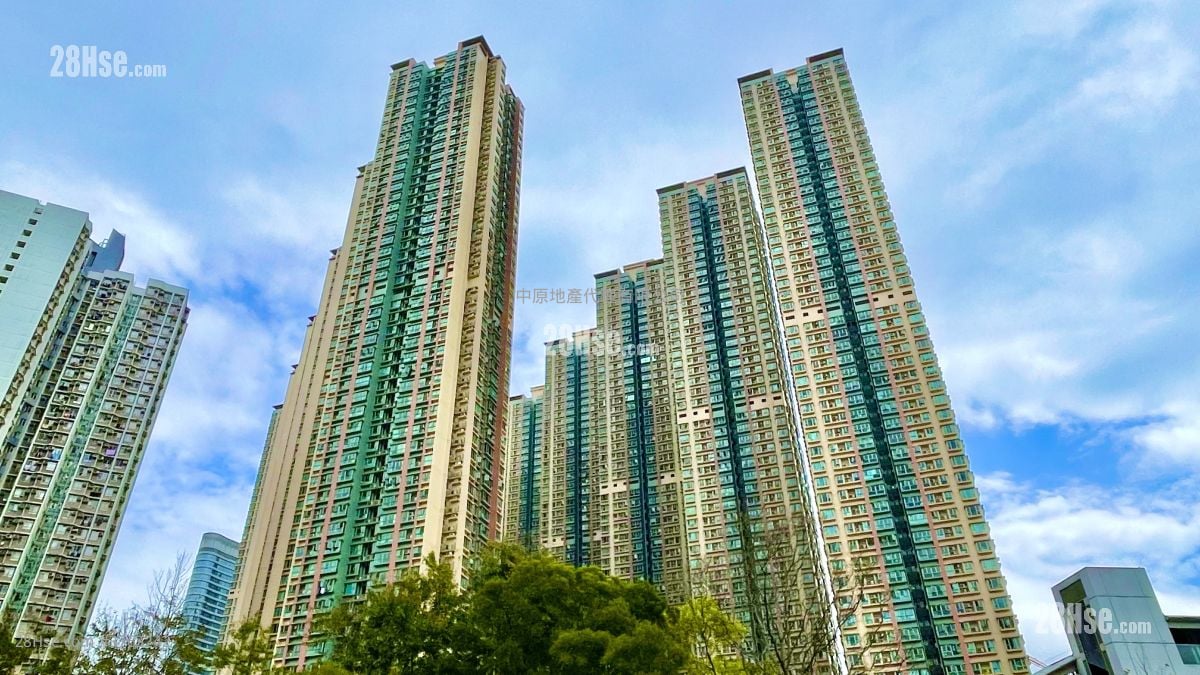 Park Central Sell 2 Bedrooms 465 ft²