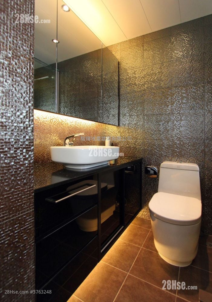 柏园 售盘 3 房 , 2 浴室 830 平方尺