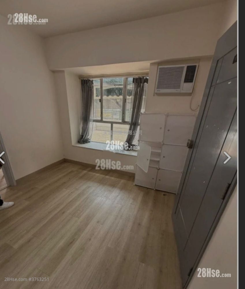 Wealthy Court Sell 2 Bedrooms , 1 Bathroom 344 ft²