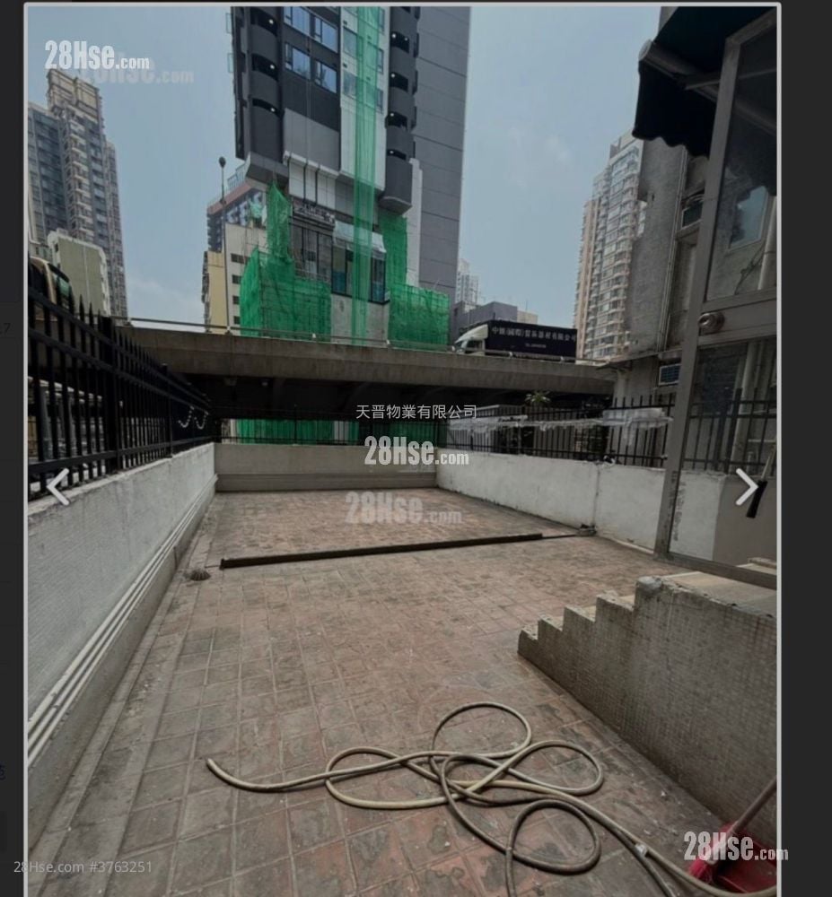 Wealthy Court Sell 2 Bedrooms , 1 Bathroom 344 ft²