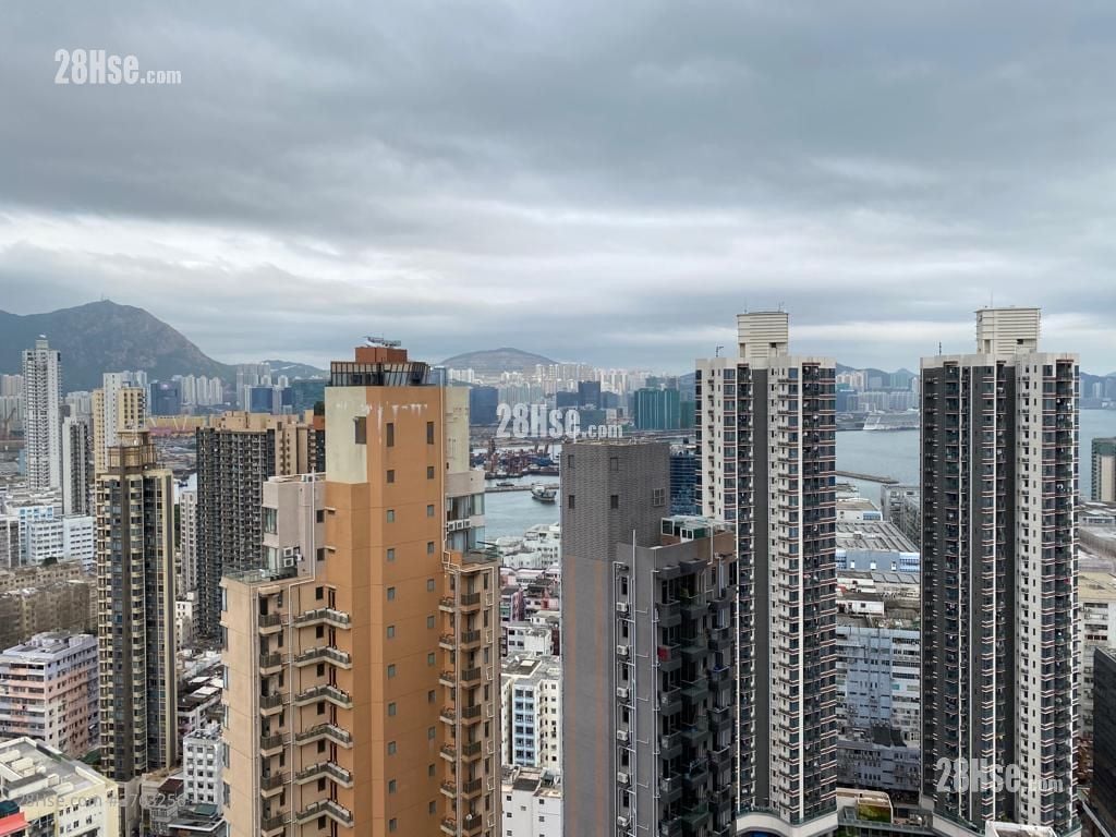 Chatham Gate Sell 4 Bedrooms , 3 Bathrooms 1,046 ft²