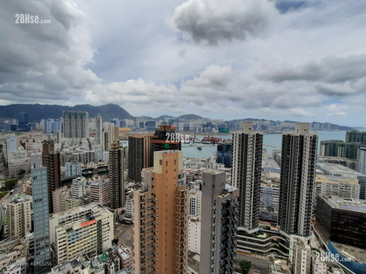 Chatham Gate Sell 4 Bedrooms , 3 Bathrooms 1,046 ft²