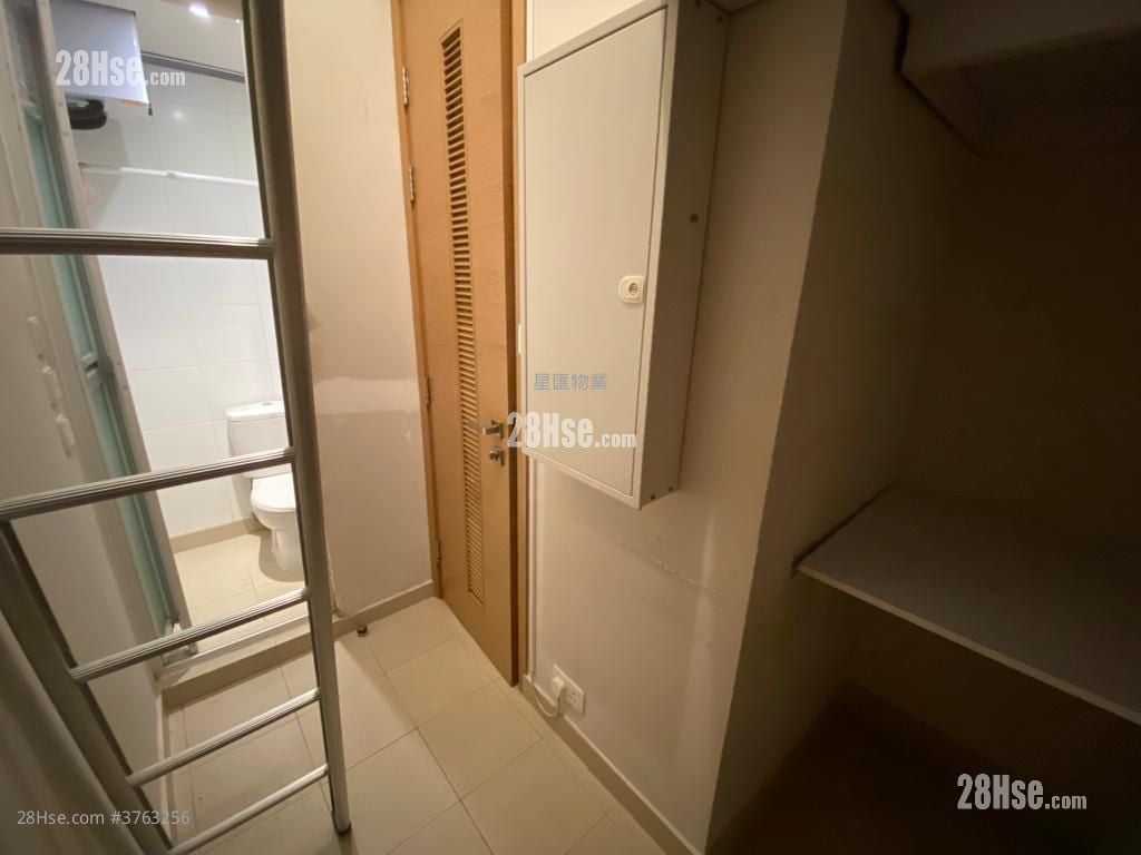 Chatham Gate Sell 4 Bedrooms , 3 Bathrooms 1,046 ft²