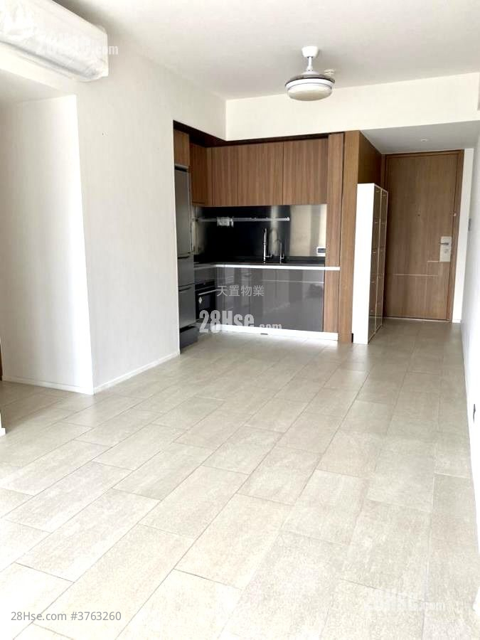 Park Hillcrest Sell 3 Bedrooms , 2 Bathrooms 635 ft²