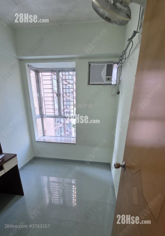 宝怡花园 售盘 2 房 415 平方尺