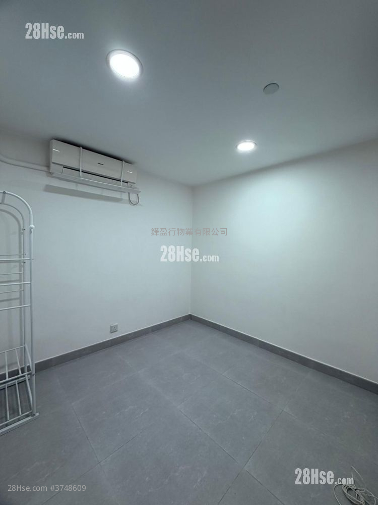 兆宜大廈 租盤 450 平方呎