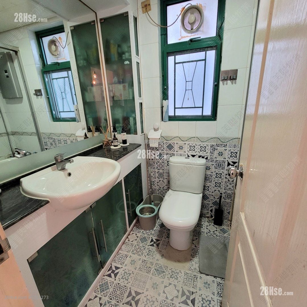 The Seacrest Sell 2 Bedrooms 434 ft²