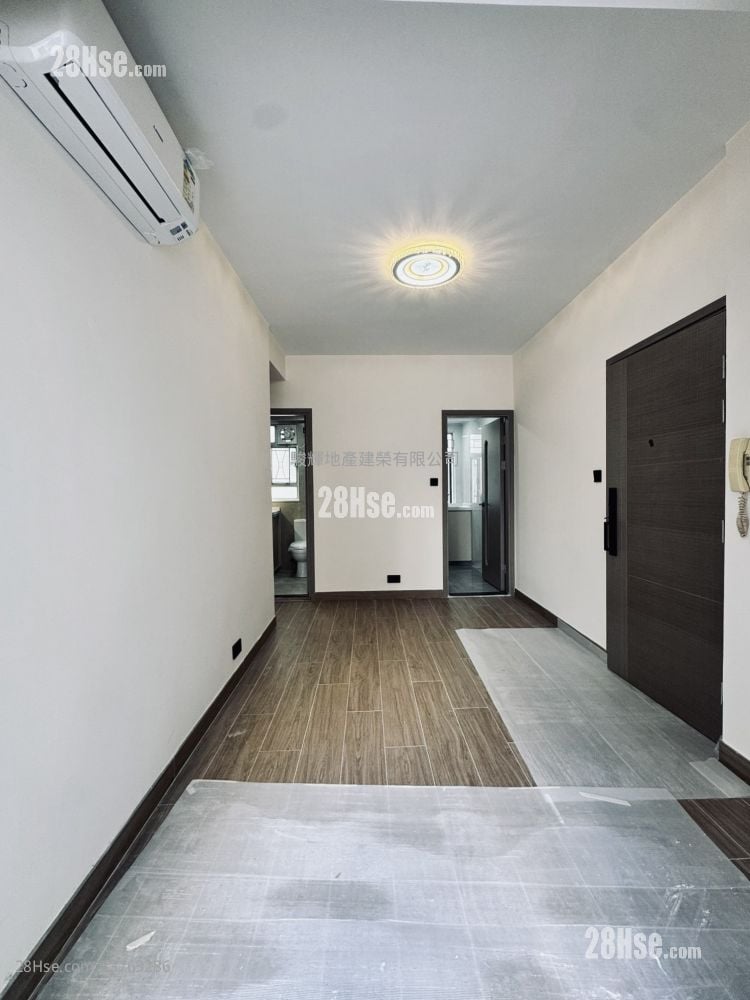 Yen Yee Mansion Sell 2 Bedrooms , 1 Bathroom 381 ft²