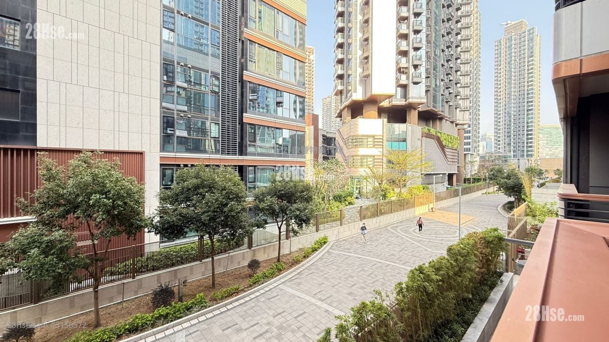 K. Summit Sell 1 Bedroom , 1 Bathroom 325 ft²