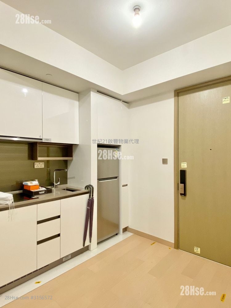 K. Summit Sell 1 Bedroom , 1 Bathroom 325 ft²