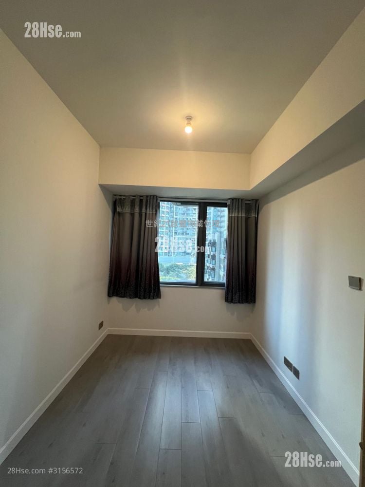 K. Summit Sell 1 Bedroom , 1 Bathroom 325 ft²