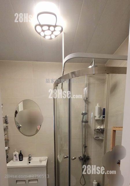 Hillview Sell 3 Bedrooms , 2 Bathrooms 1,350 ft²