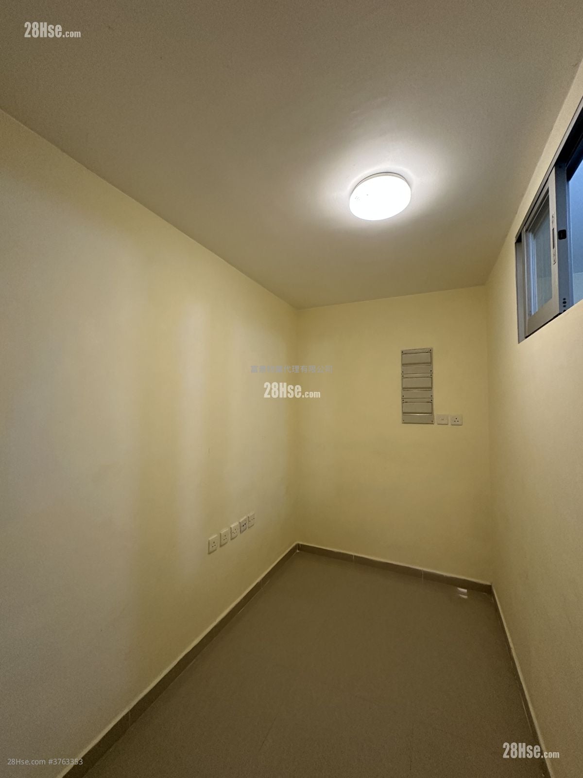 Village Sell 1 Bedroom , 1 Bathroom 300 ft²