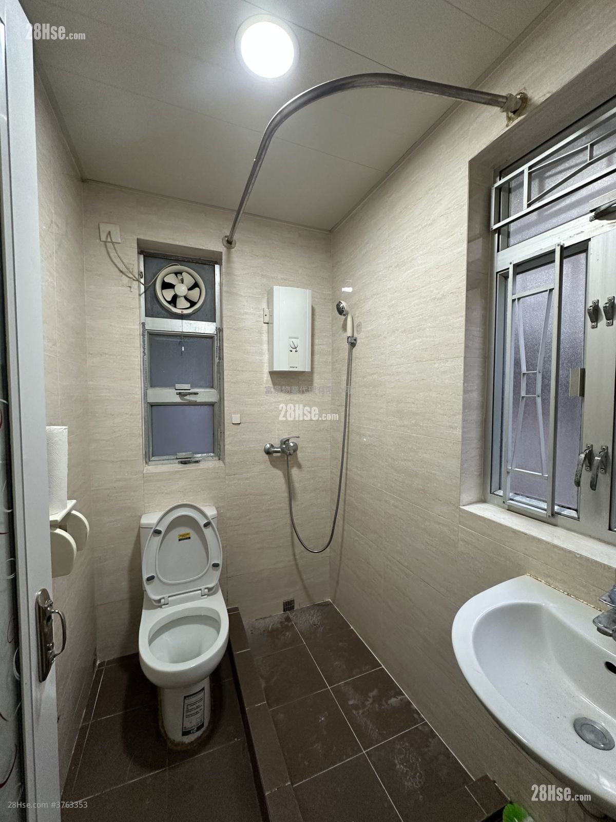 Village Sell 1 Bedroom , 1 Bathroom 300 ft²