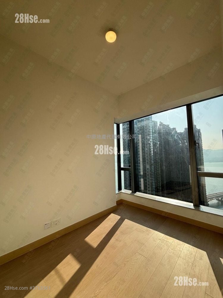 Seasons Place 售盘 3 房 665 平方尺