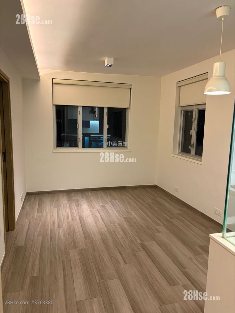 Viking Garden Sell 2 Bedrooms , 1 Bathroom 449 ft²