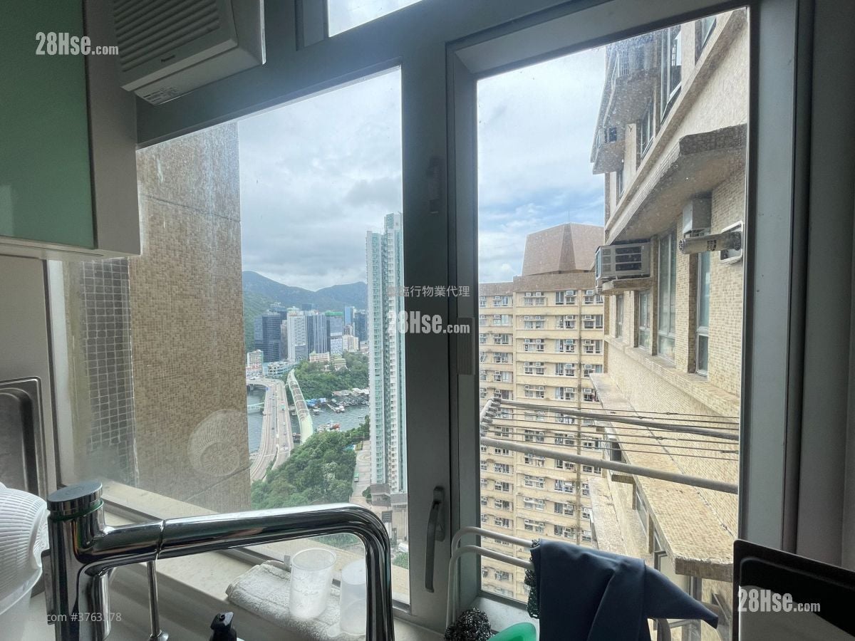 Yue On Court Sell 2 Bedrooms , 1 Bathroom 469 ft²