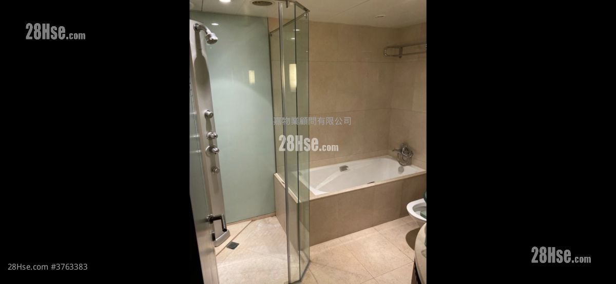 君临天下 售盘 1,049 平方尺