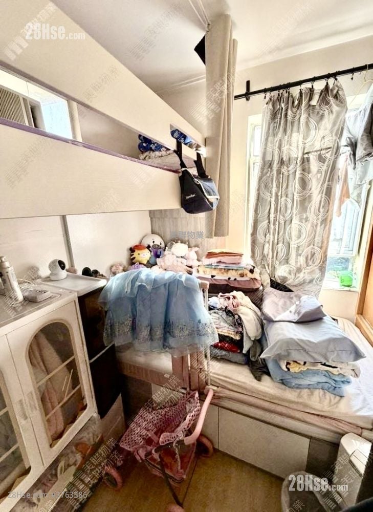 Tsui Lai Garden Sell 3 Bedrooms 590 ft²