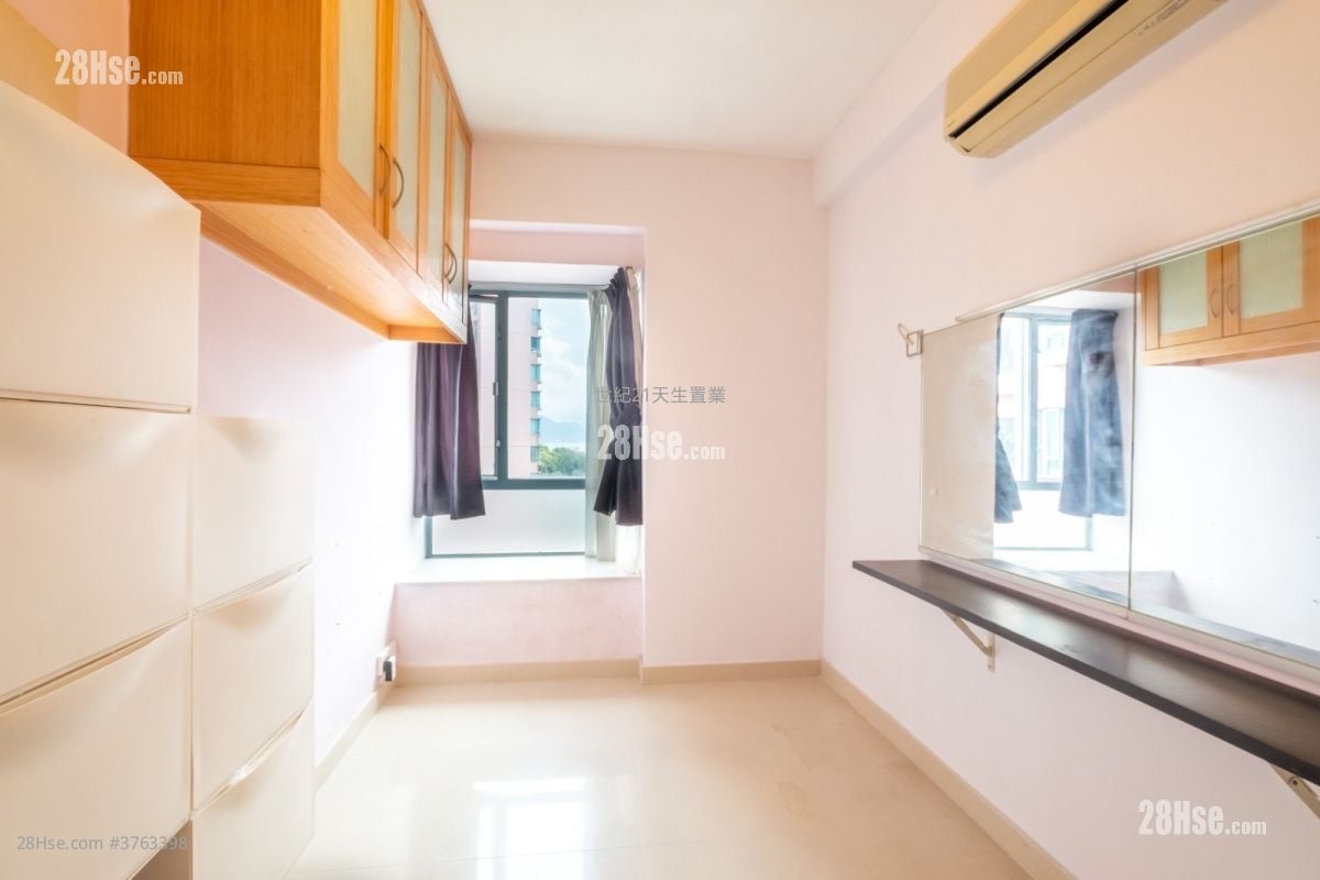 瑜翠园 售盘 3 房 , 2 浴室 771 平方尺