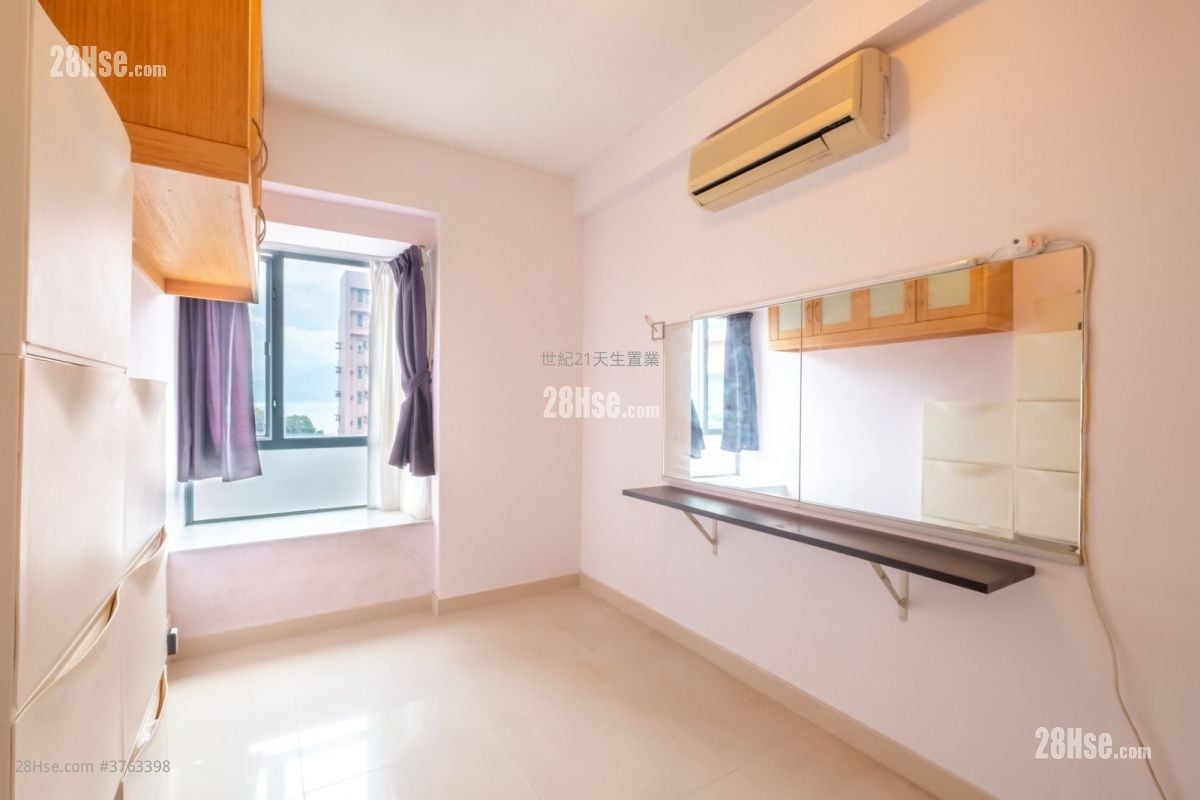 瑜翠园 售盘 3 房 , 2 浴室 771 平方尺