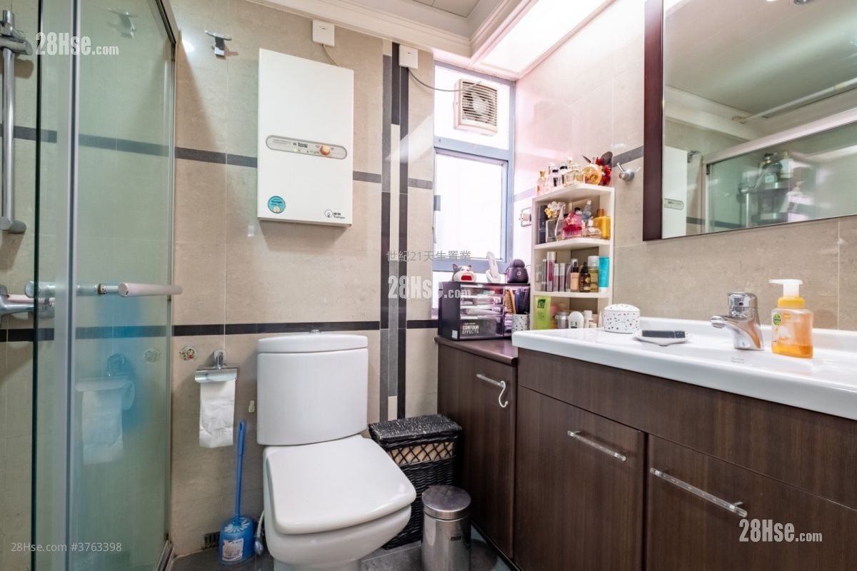 瑜翠园 售盘 3 房 , 2 浴室 771 平方尺