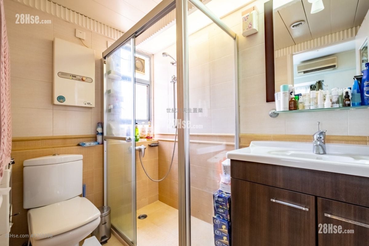 瑜翠园 售盘 3 房 , 2 浴室 771 平方尺